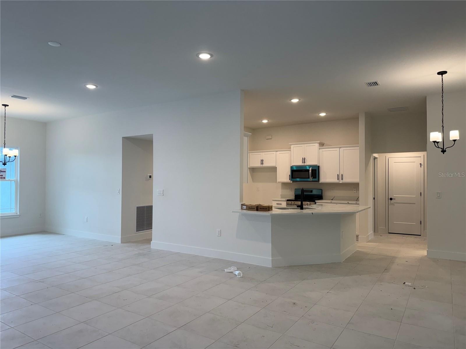 3832 S HABERLAND BLVD