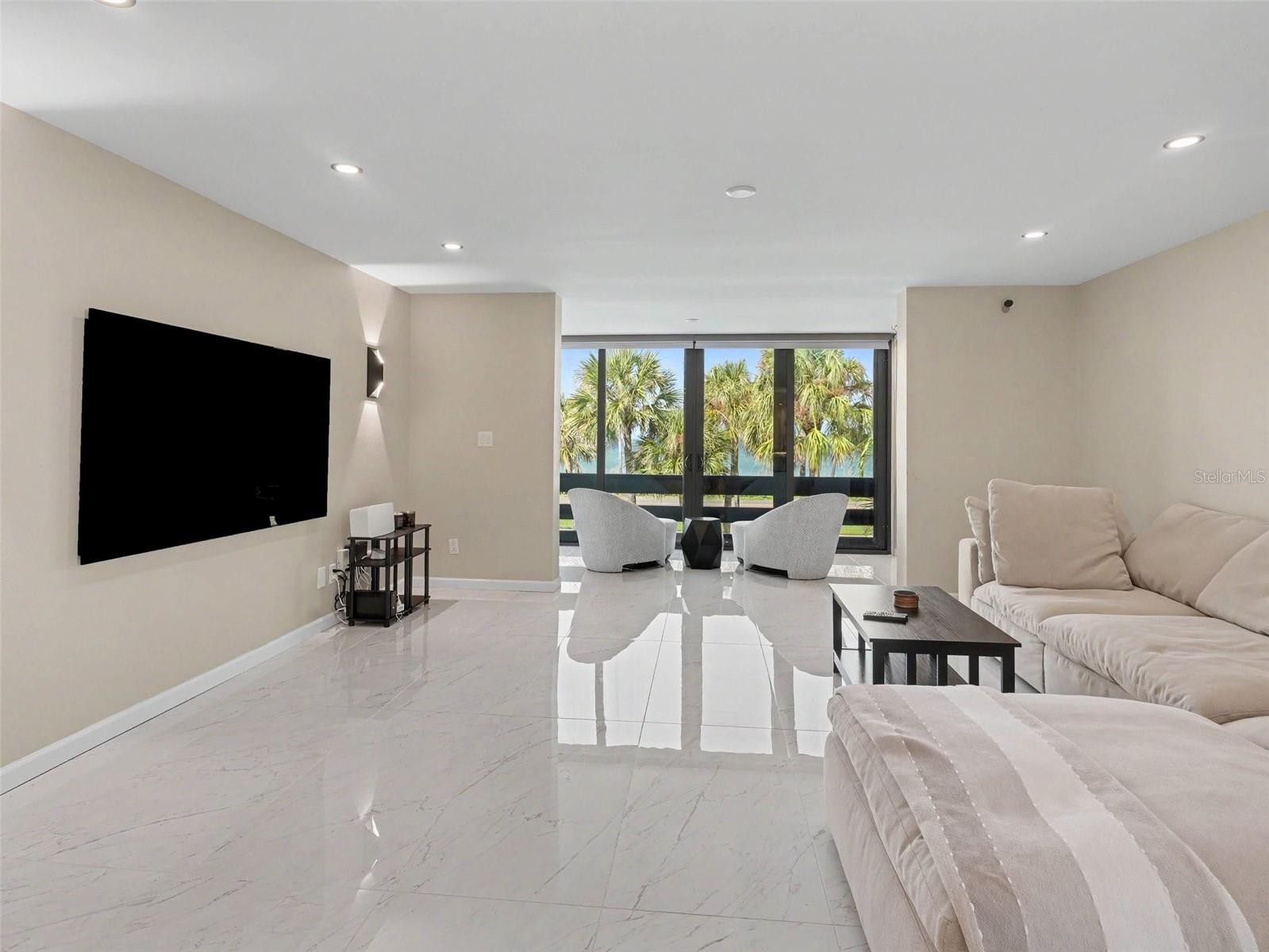 732 BAYPORT WAY