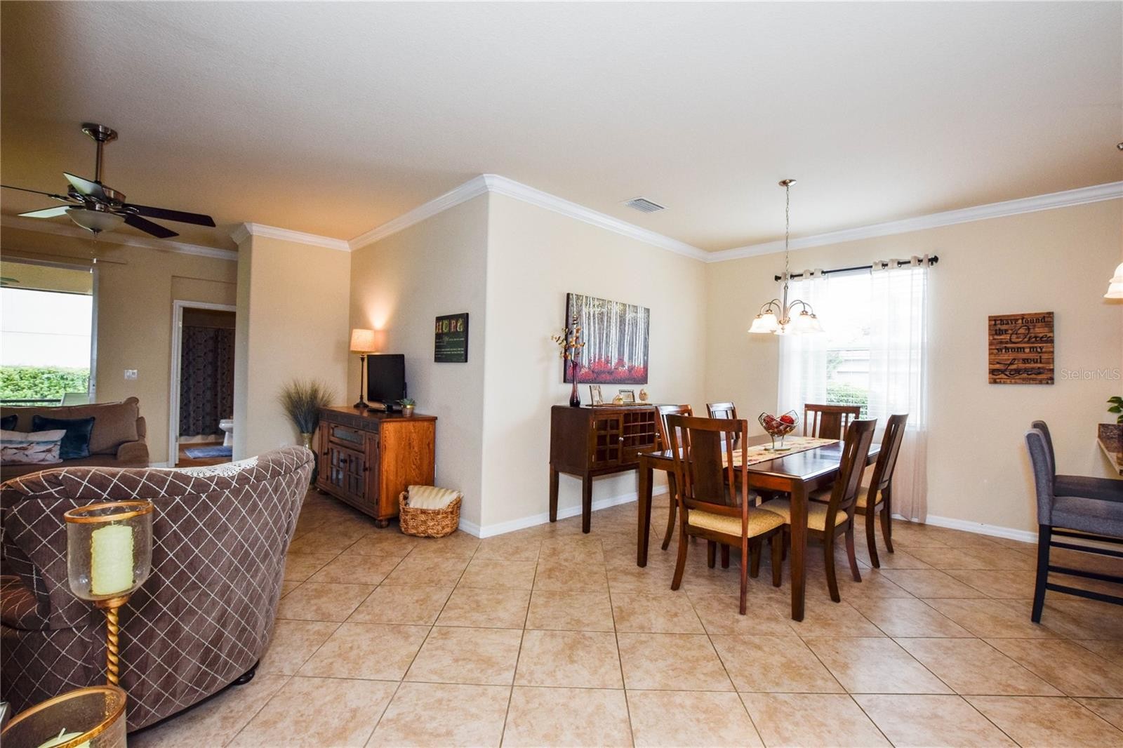 2122 SNAPDRAGON LN