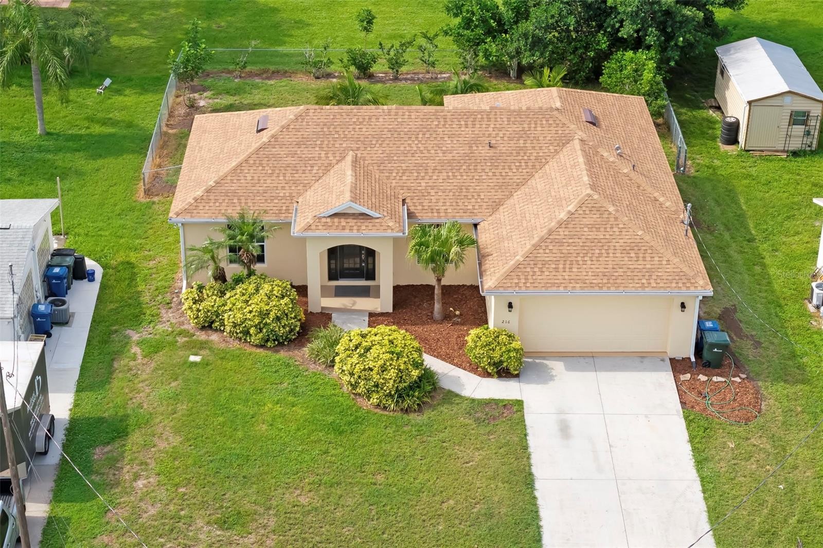 216 HIBISCUS ST