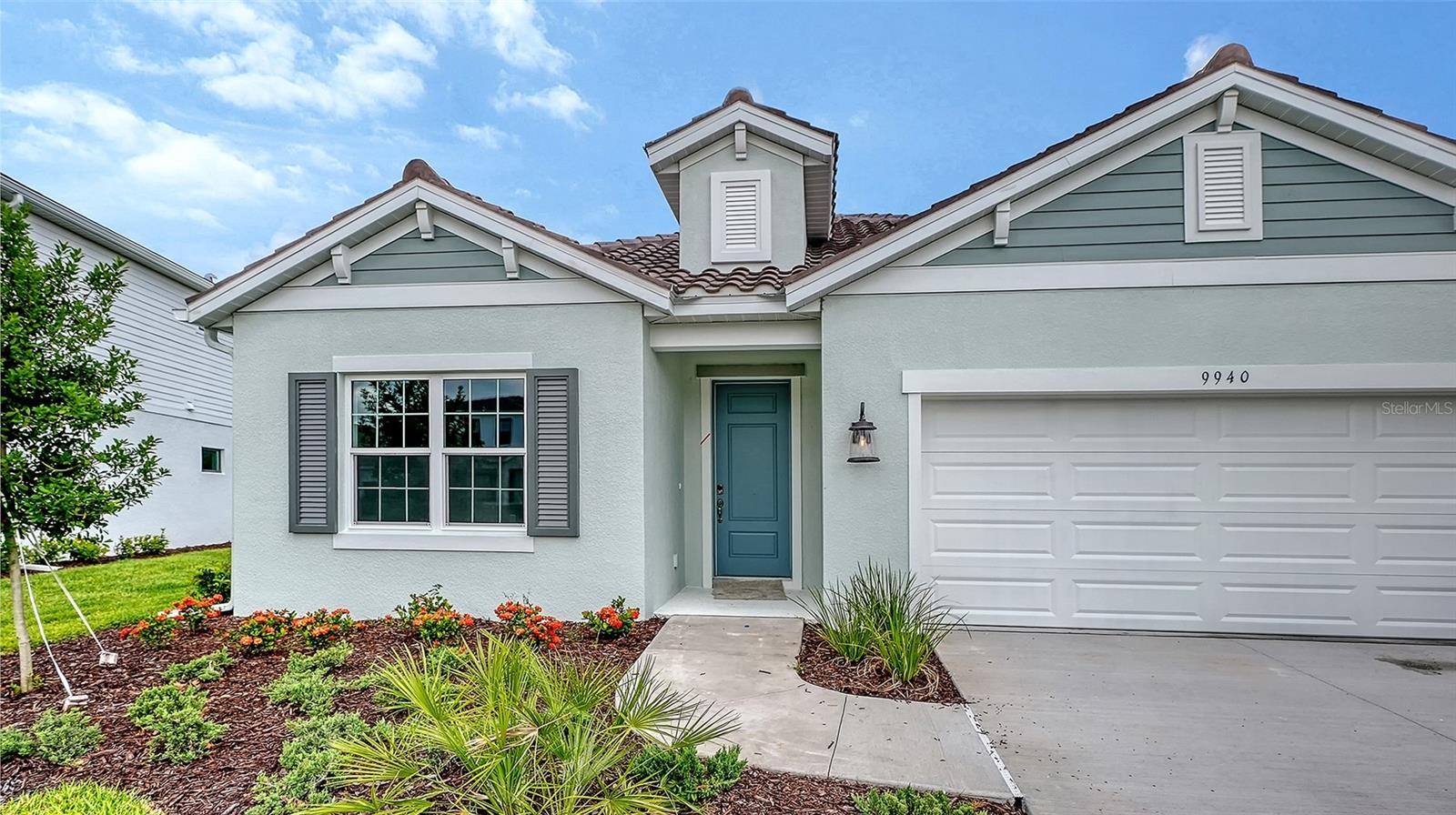9940 CRYSTAL ISLES CIR
