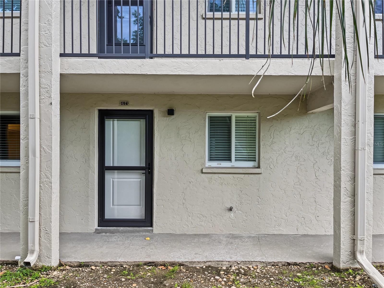 6470 HOLLYWOOD BLVD #104