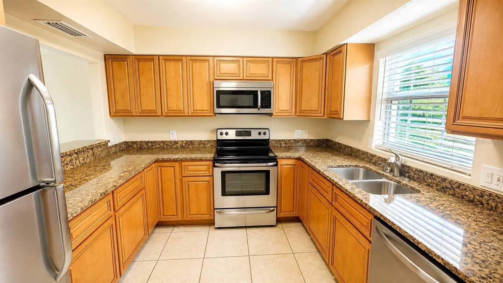 2405 ASPINWALL ST #2405