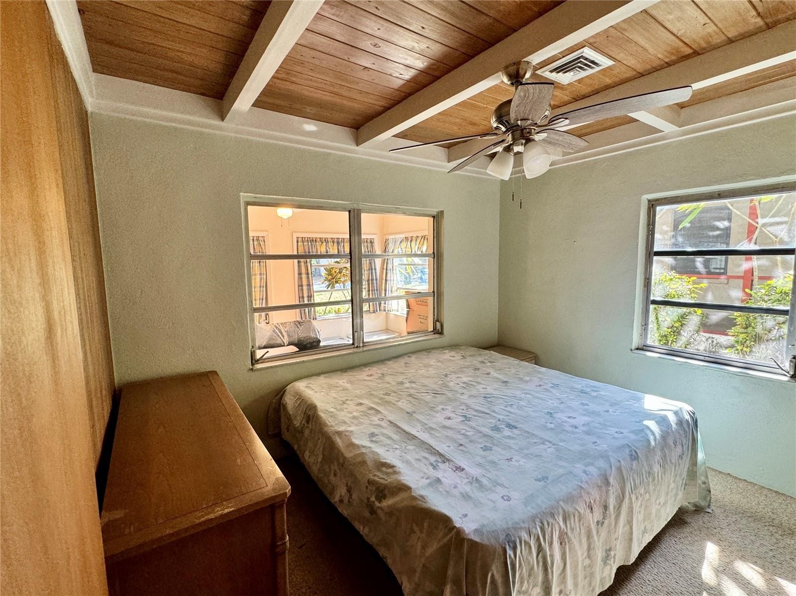 4306 GLORY PL