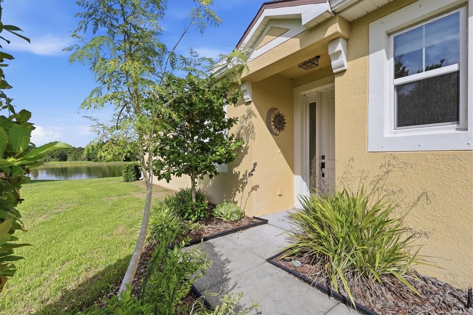 11474 ROLLING GREEN DR