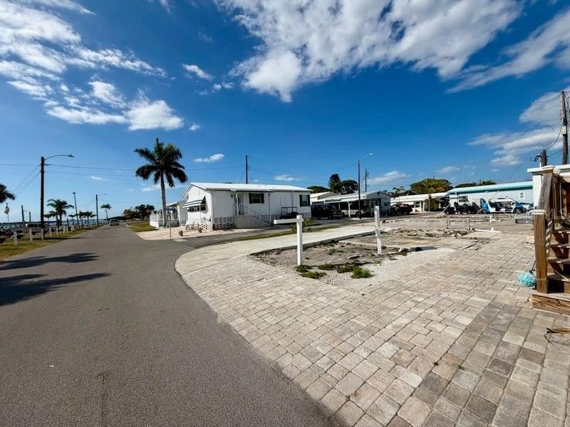 10315 CORTEZ RD W #2-4