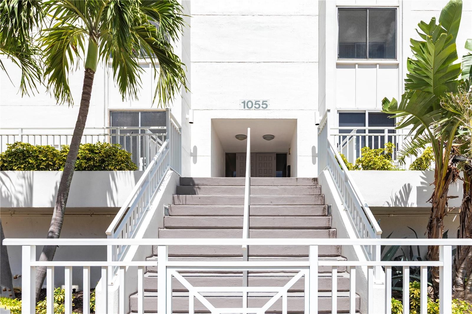 1055 W PEPPERTREE DR #106AA