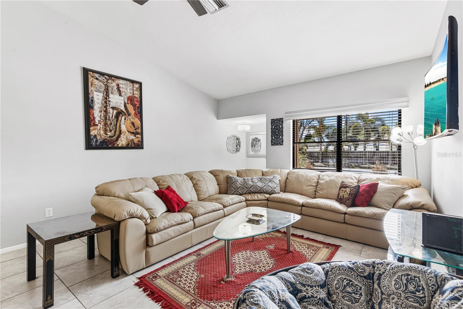 1276 REDSTART RD