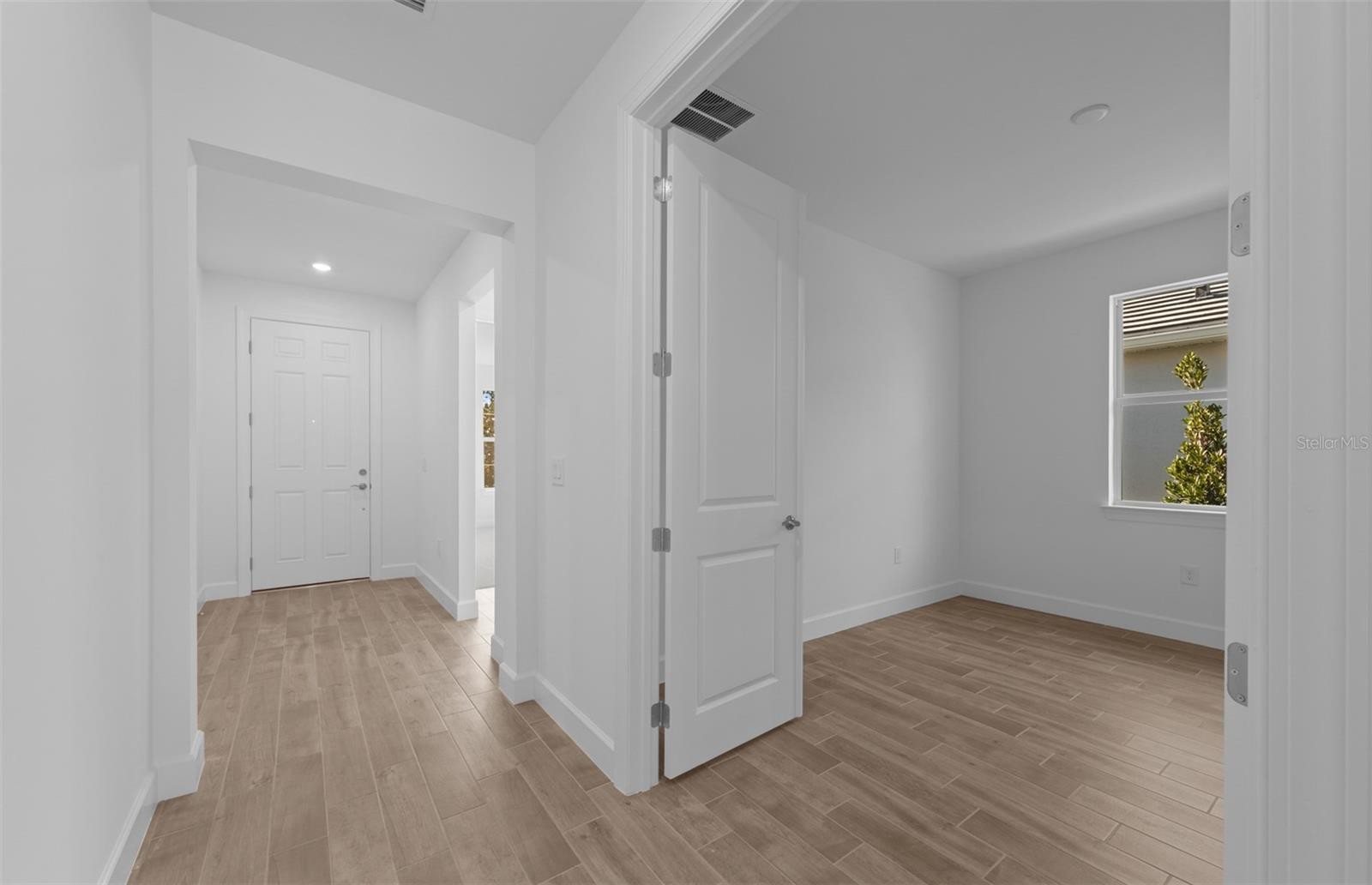 6962 MINNEOLA CT