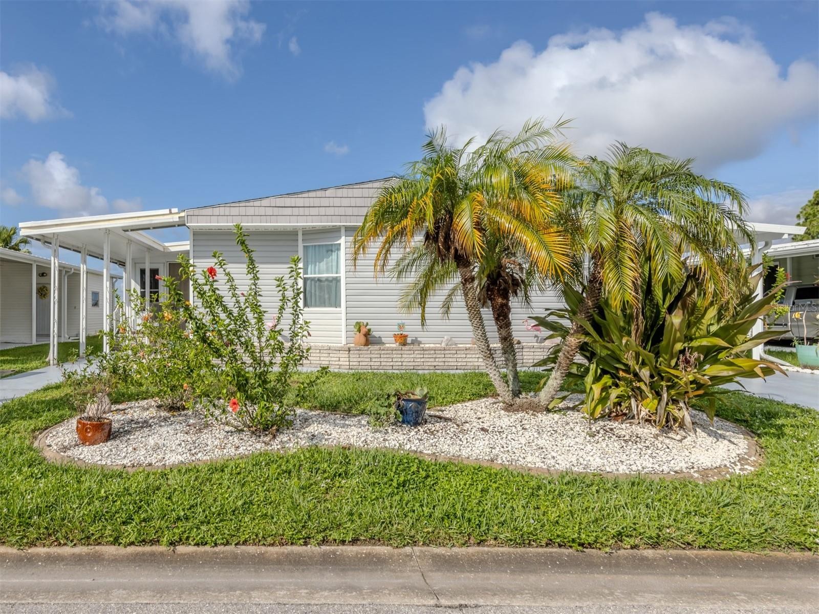 97 LAKEVIEW DR