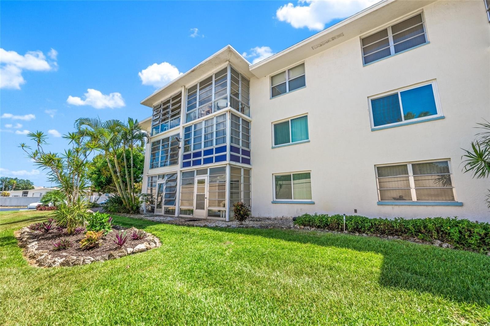 708 TAMIAMI TRL S #120