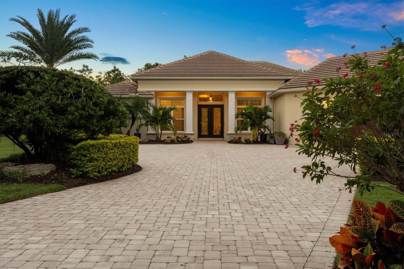 19452 BEACON PARK PL