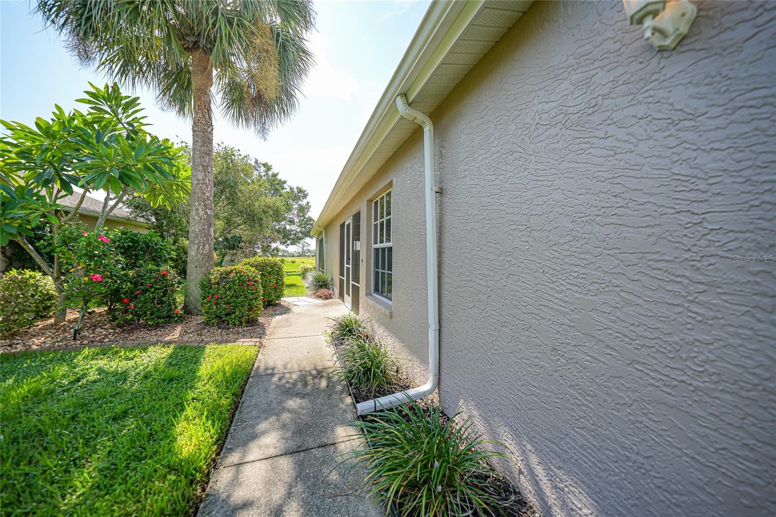 4214 FAIRWAY PL