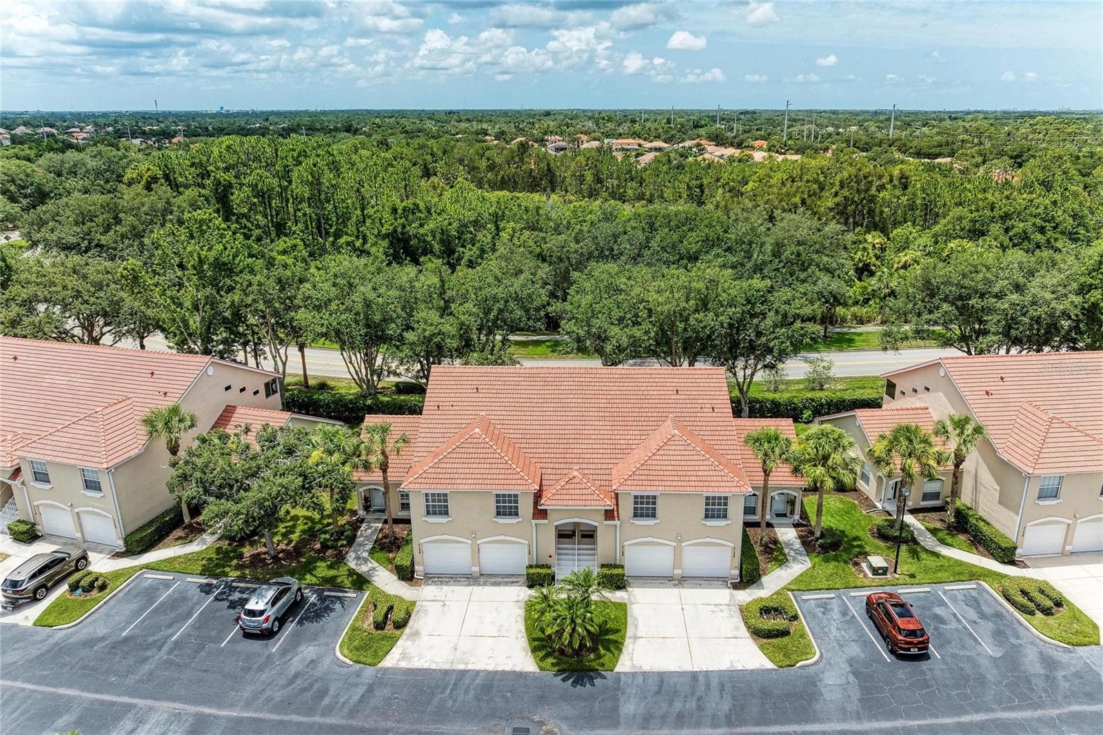 7126 CEDAR HOLLOW CIR