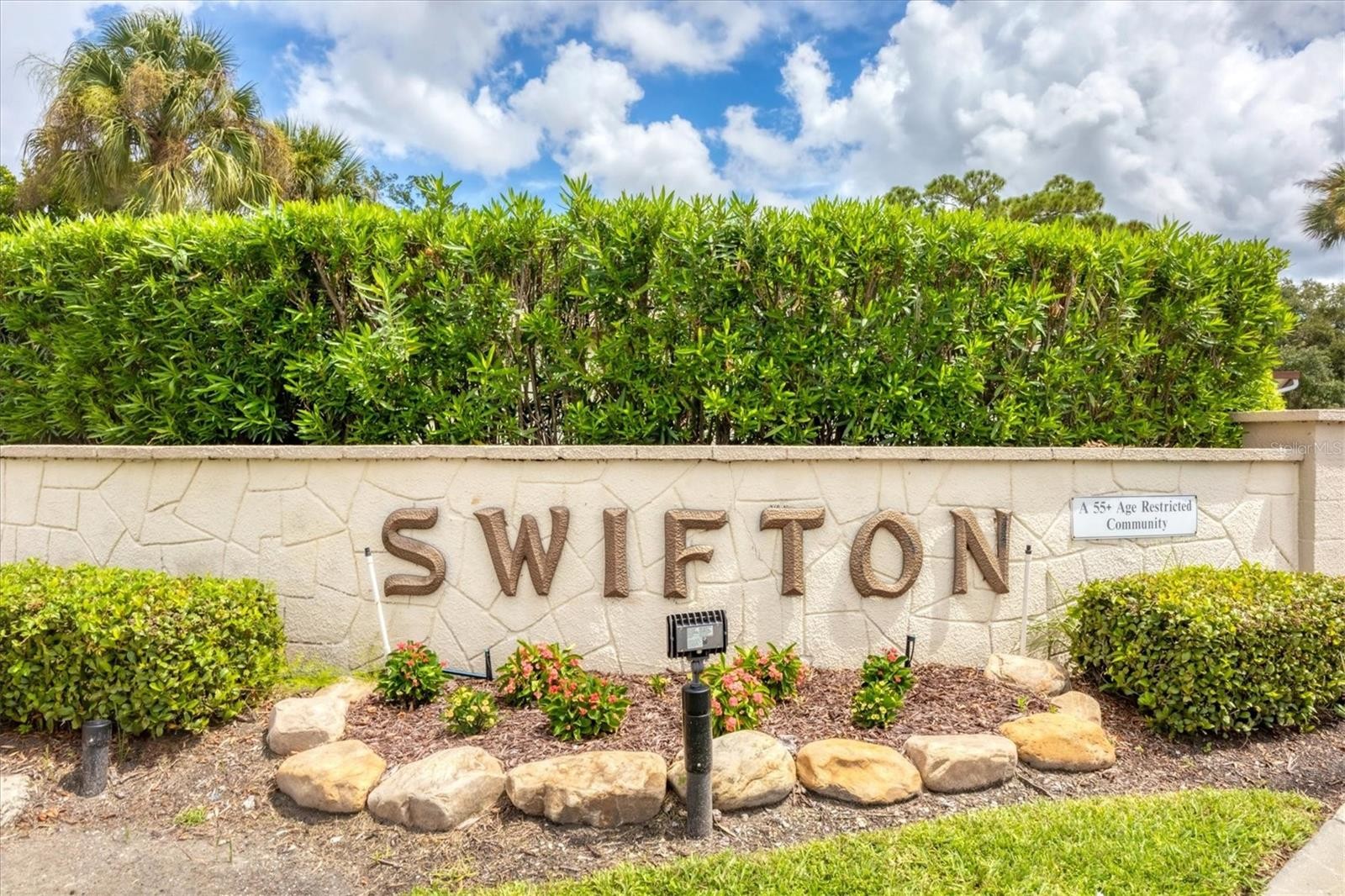 2809 SWIFTON DR #4