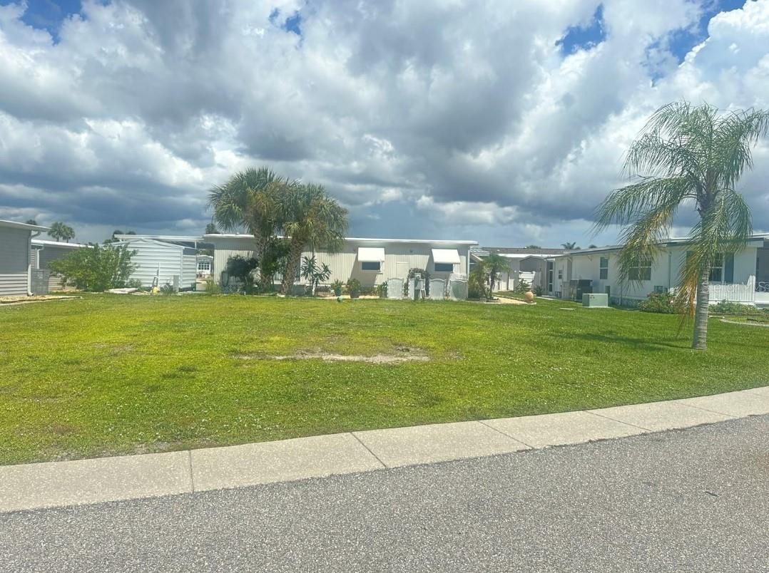 5881 SUNFLOWER RD