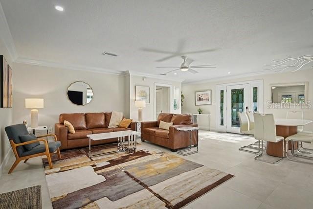 2553 E PAULSTAN CT
