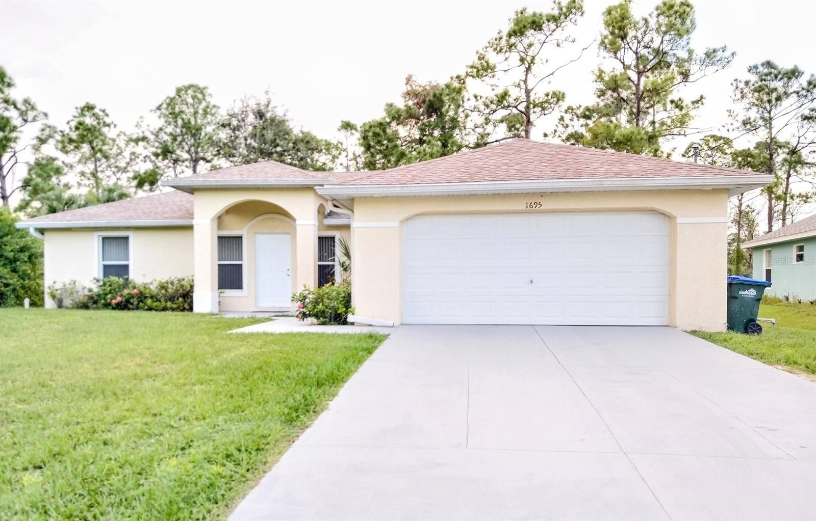 1695 GAUGUIN RD