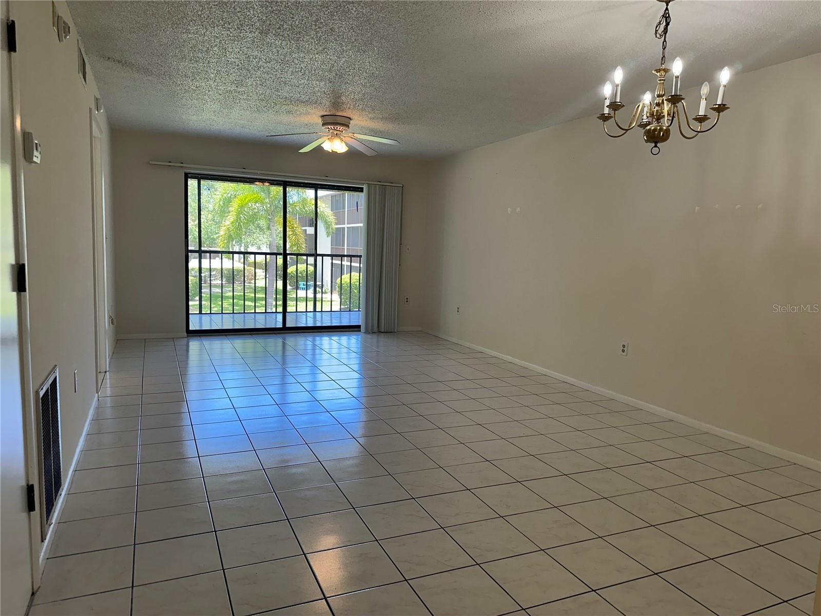 7205 CURTISS AVE #2B