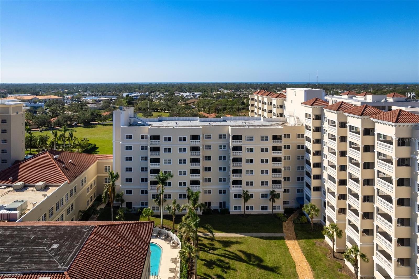 3730 CADBURY CIR #428