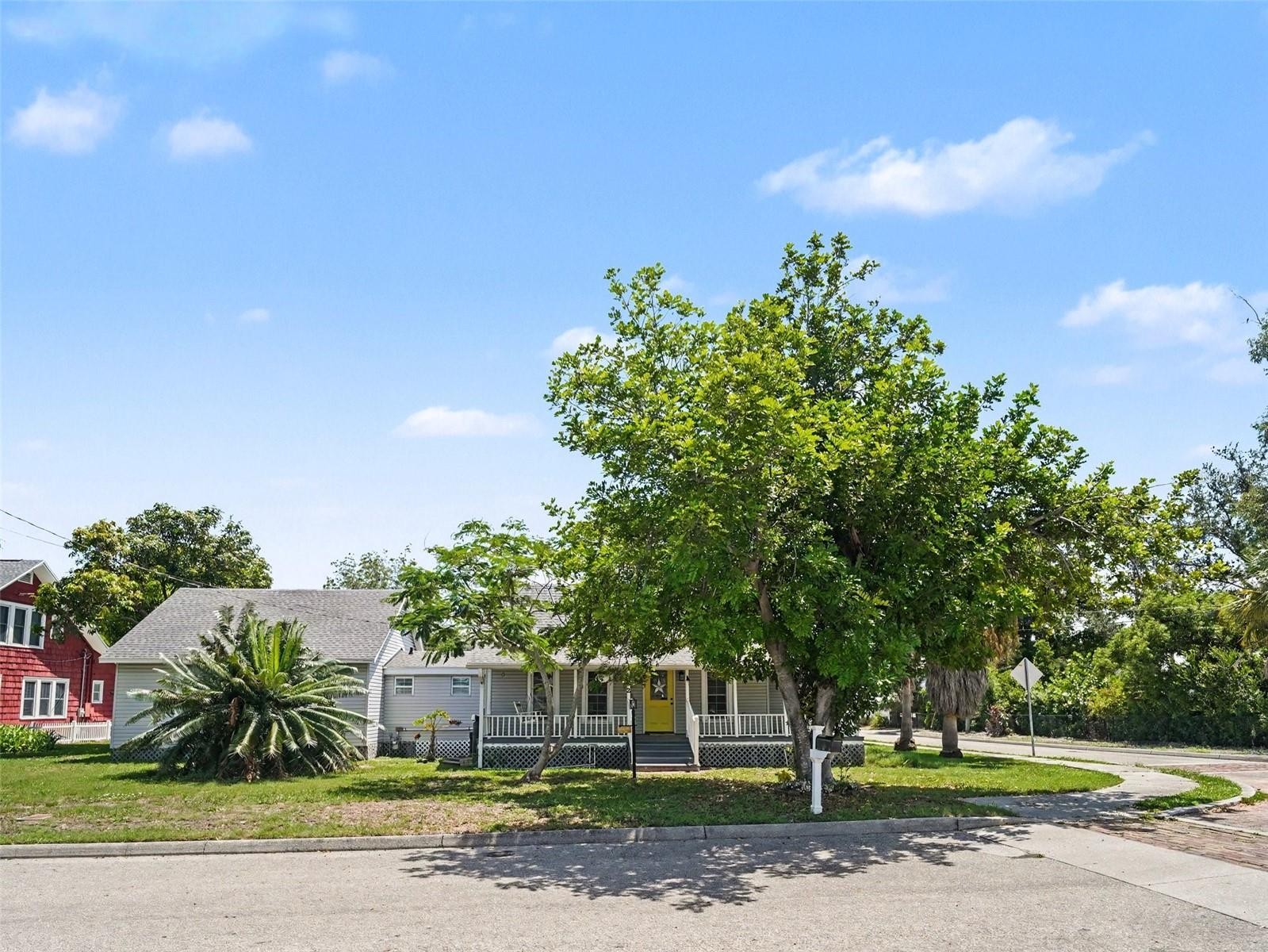 502 7TH AVE W