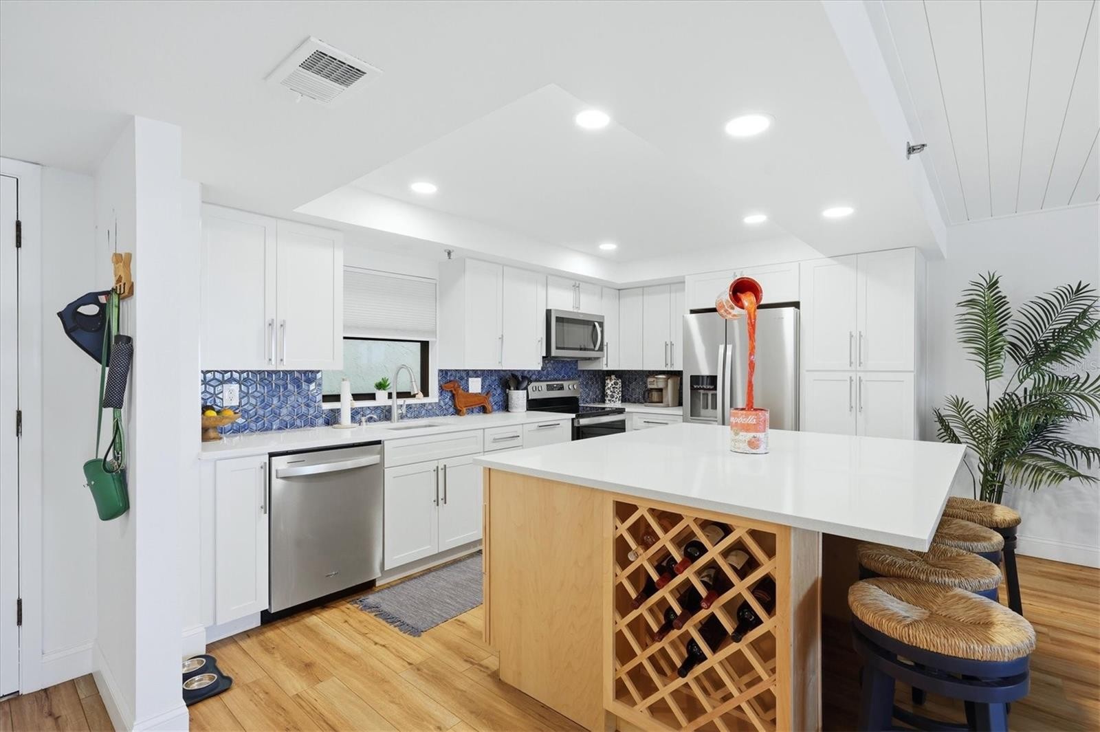 1001 BENJAMIN FRANKLIN DR #604