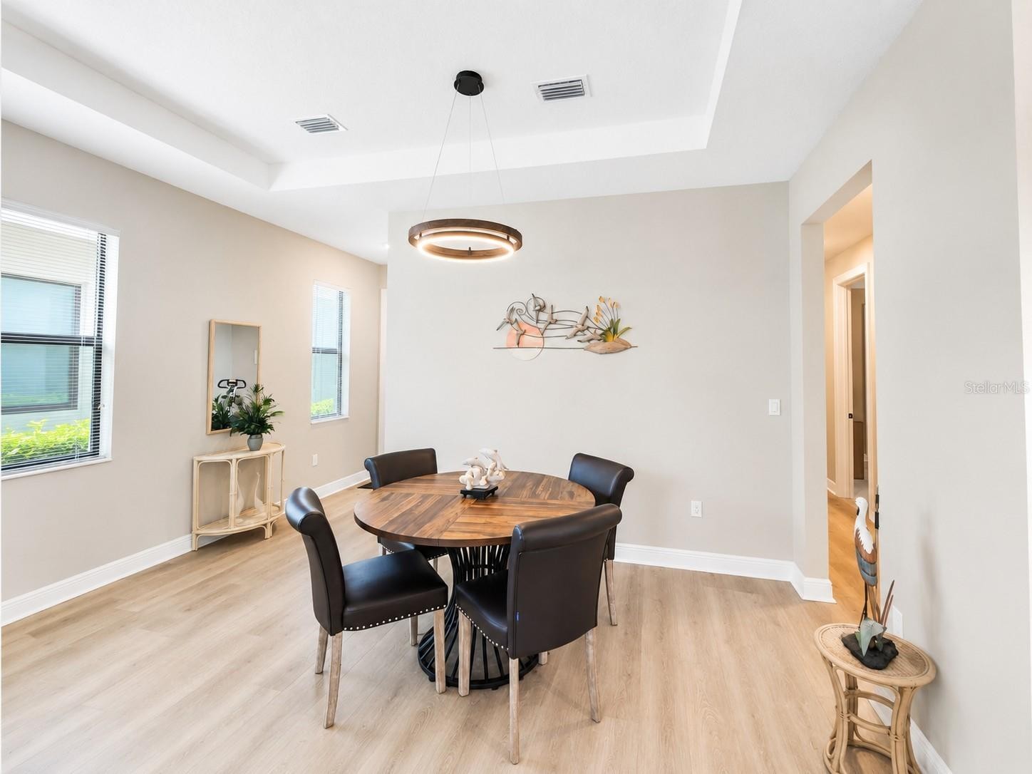5182 BARNETT CIR
