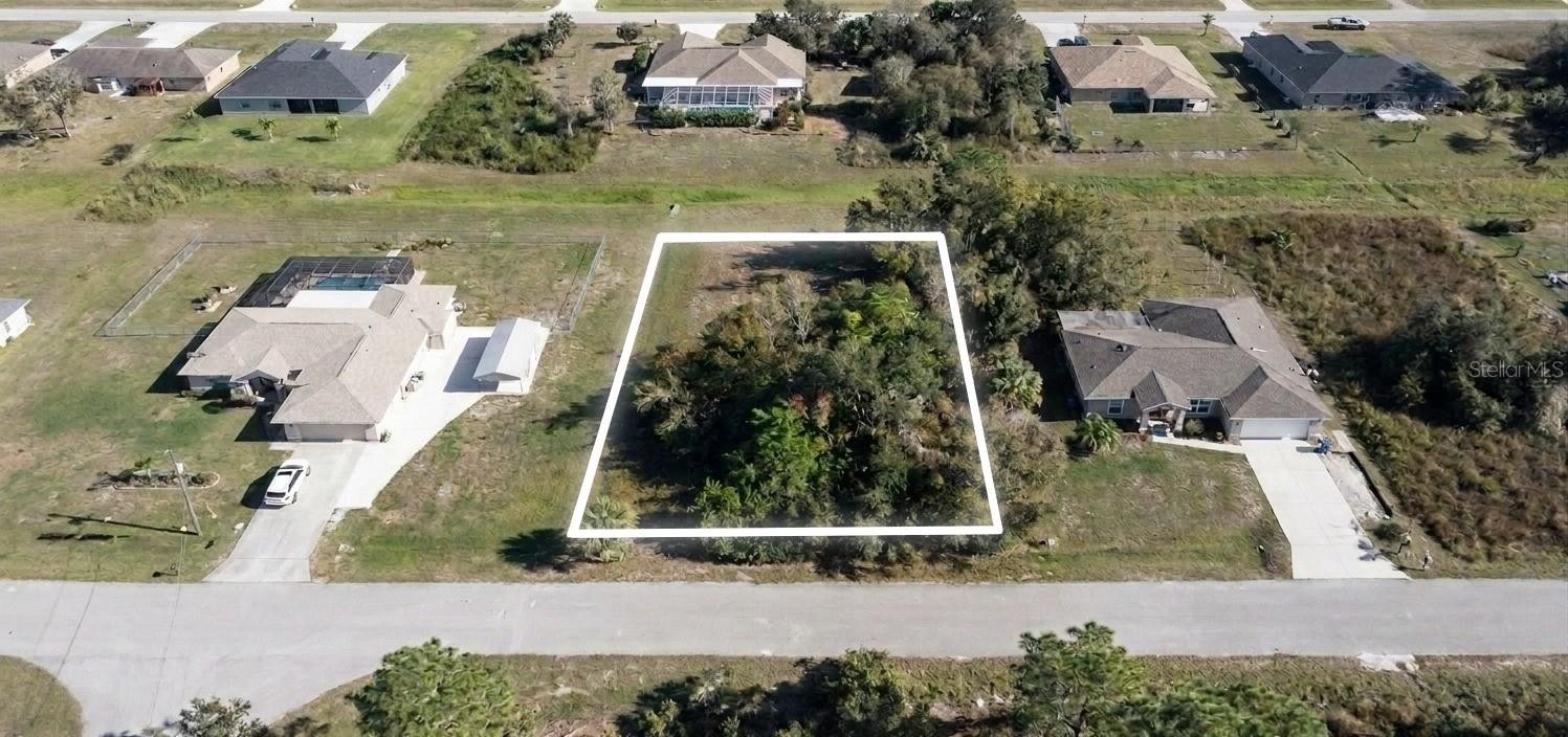 1136-10-1410 MONTEREY LN