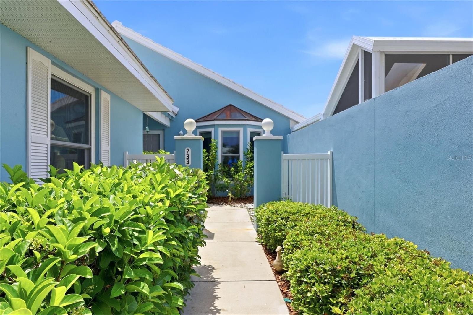 733 HARRINGTON LAKE DR N #25