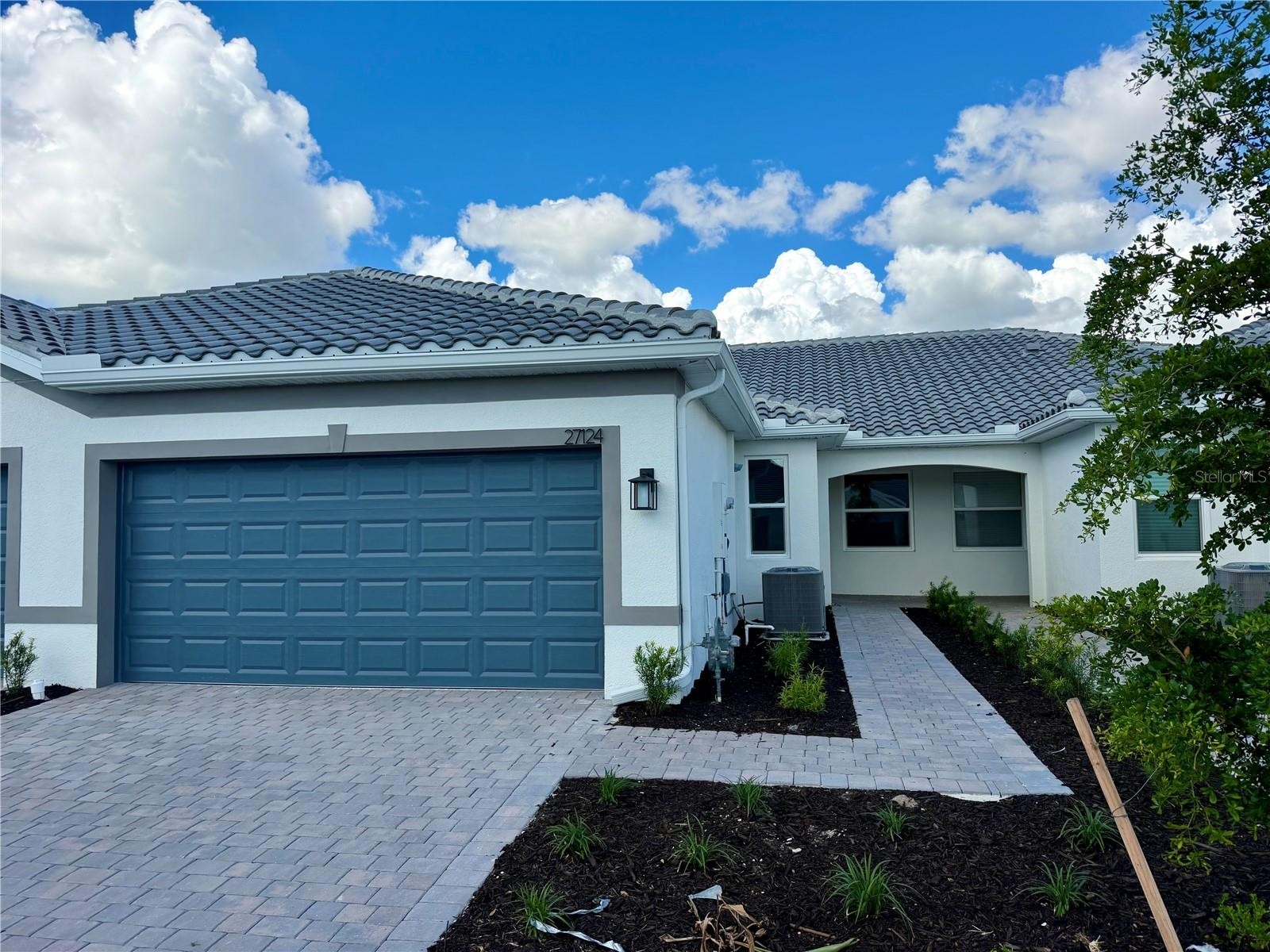 27124 CLAM SHELL CT