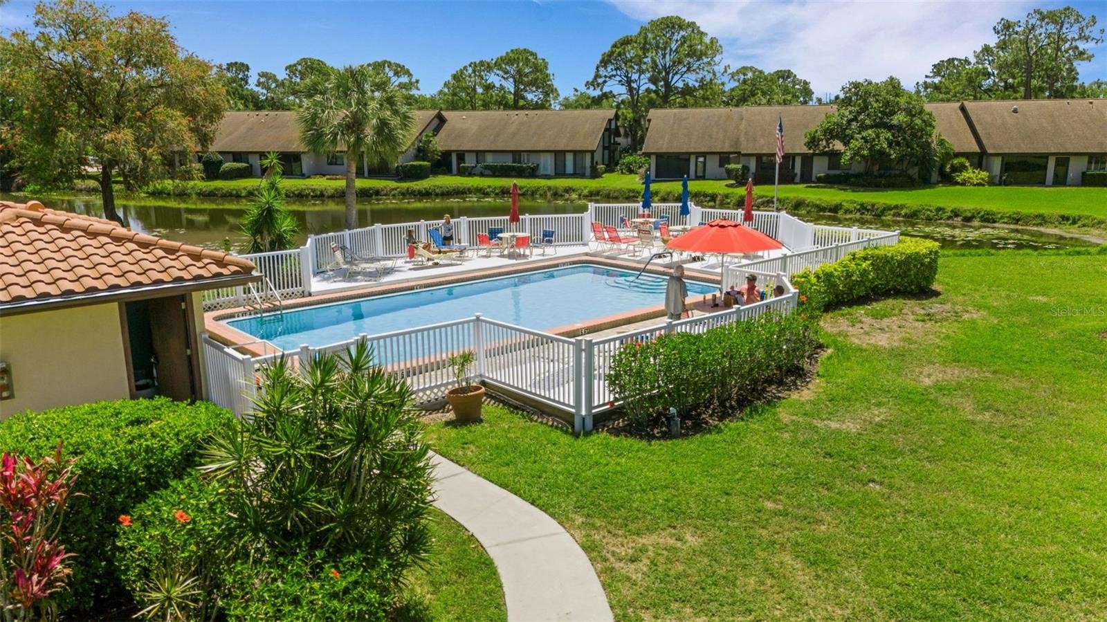 5252 LAKE VILLAGE DR #54