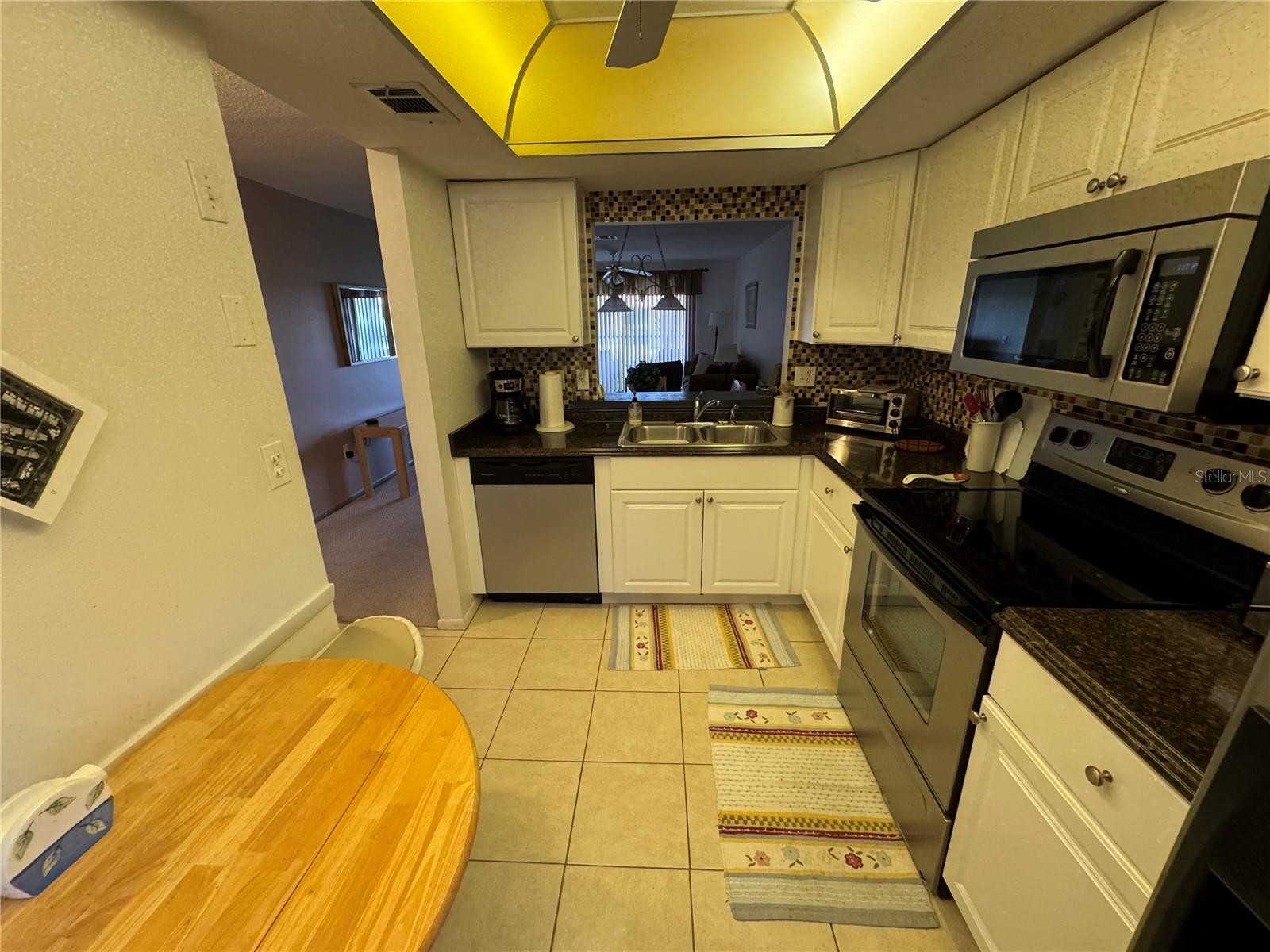 365 THREE LAKES LN #L