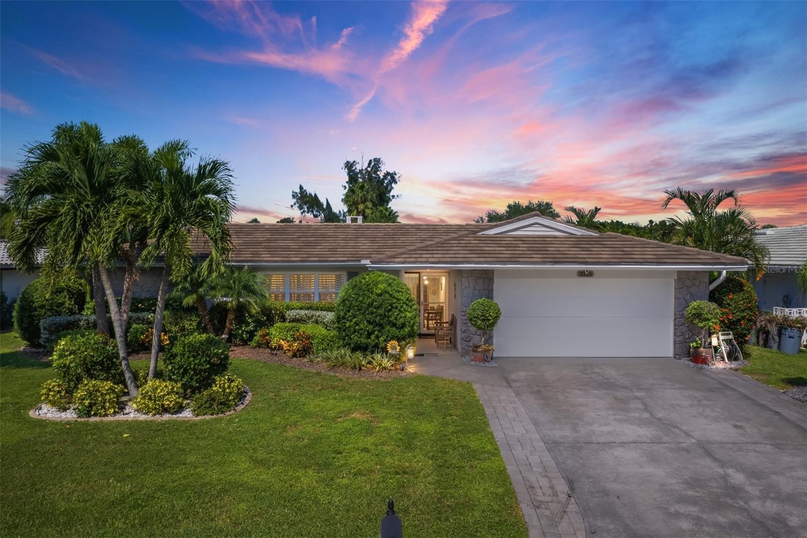 3323 SPRING MILL CIR