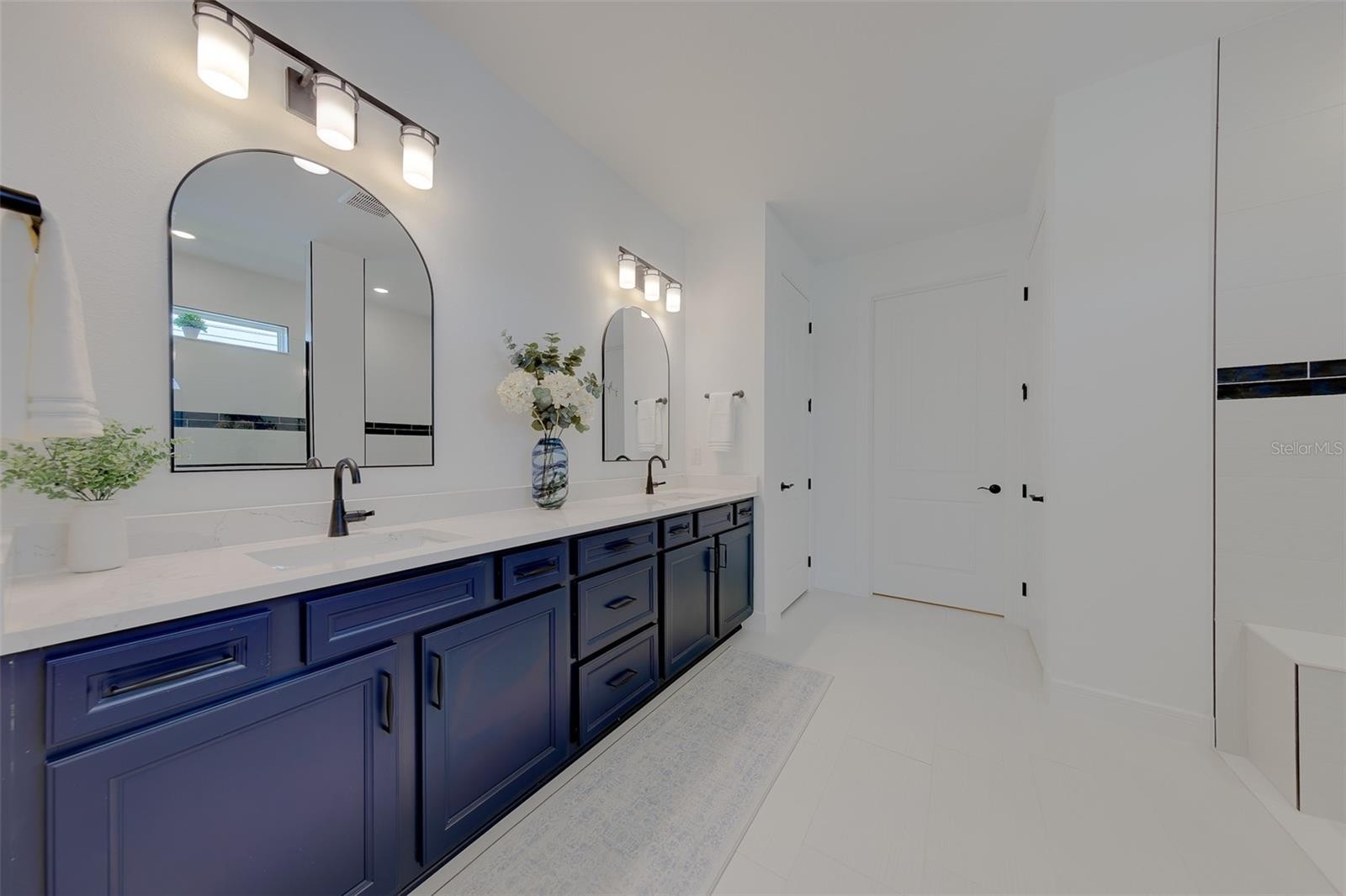 11436 SHORELINE TRL