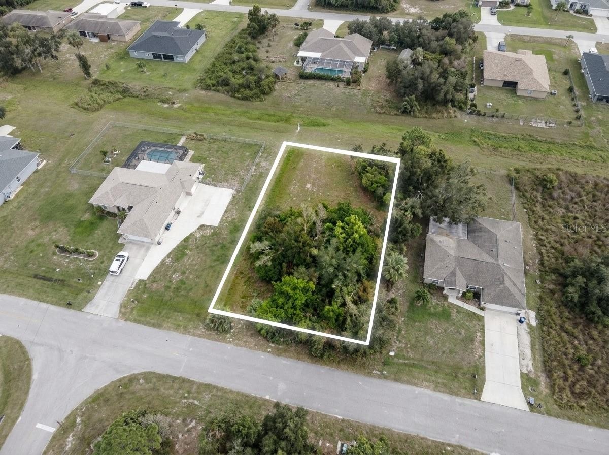 1136-10-1410 MONTEREY LN