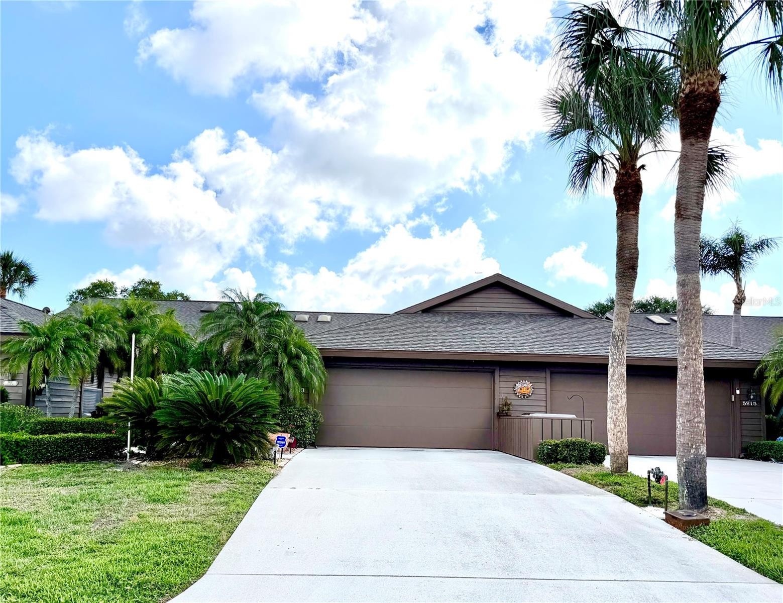 5813 MERION WAY #5813