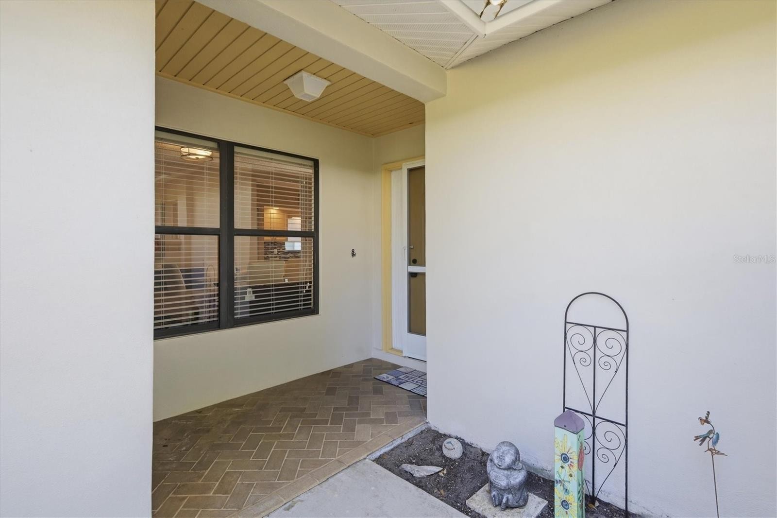 260 SOUTHAMPTON DR #312