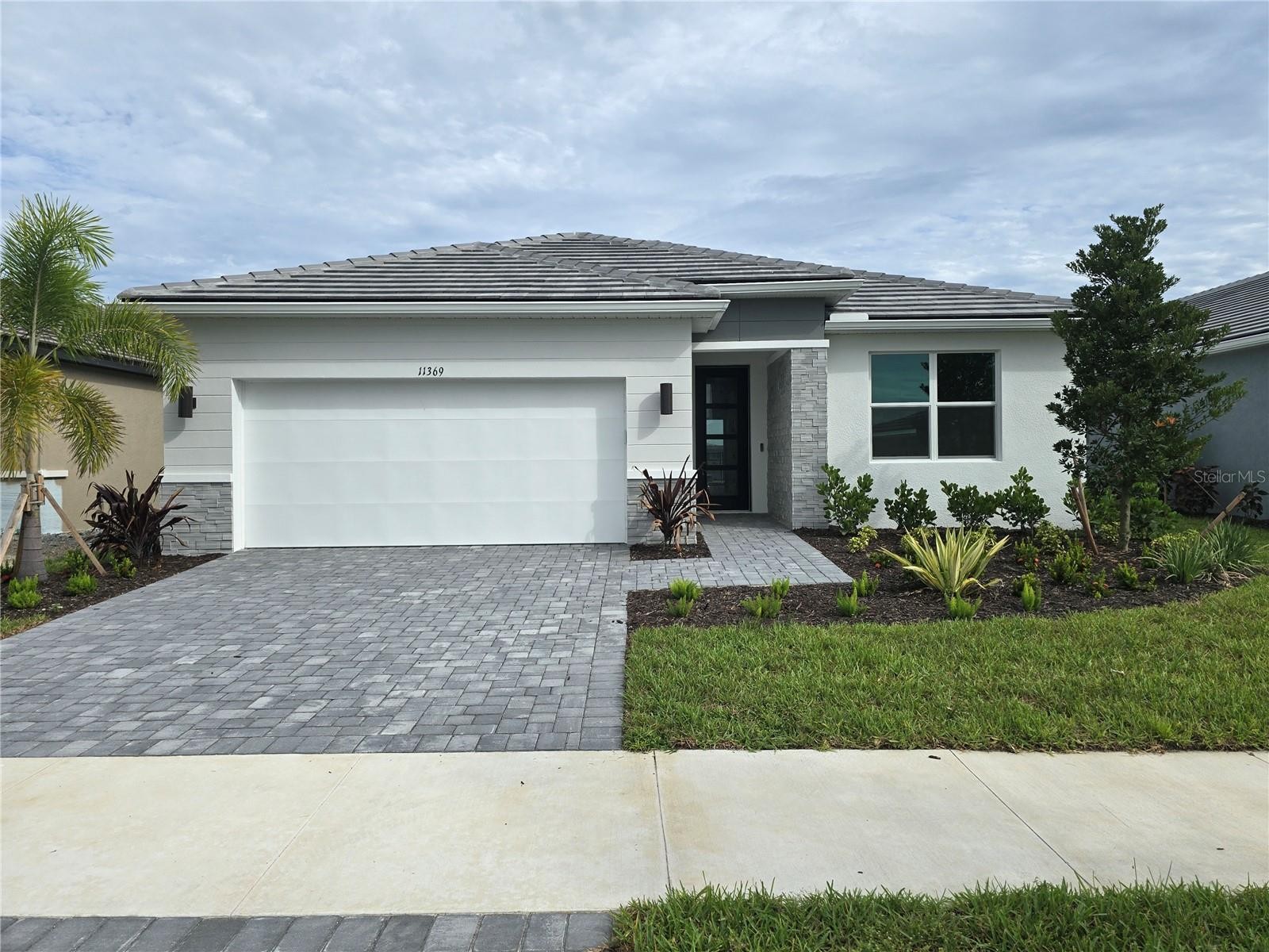 11369 REVEL BAND ST