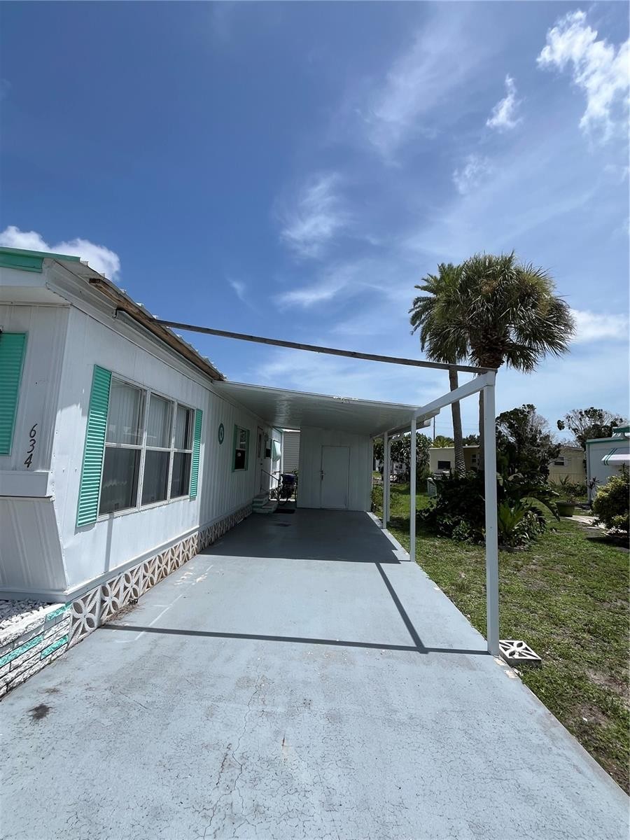 634 COMO DR