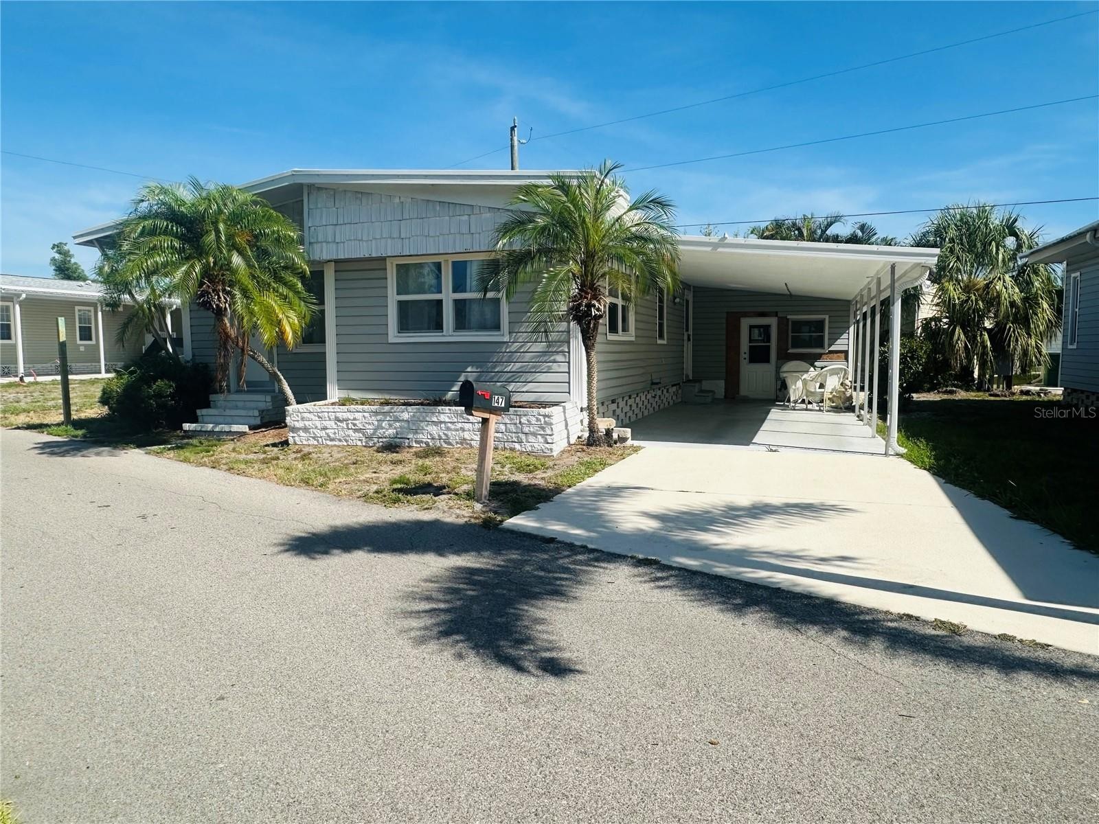 147 MAUI DR