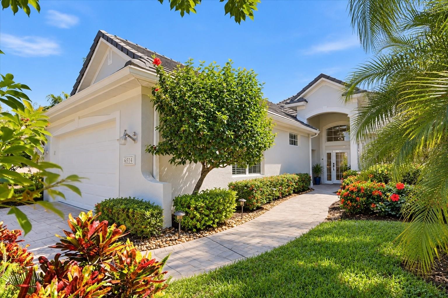 6514 OAKLAND HILLS DR