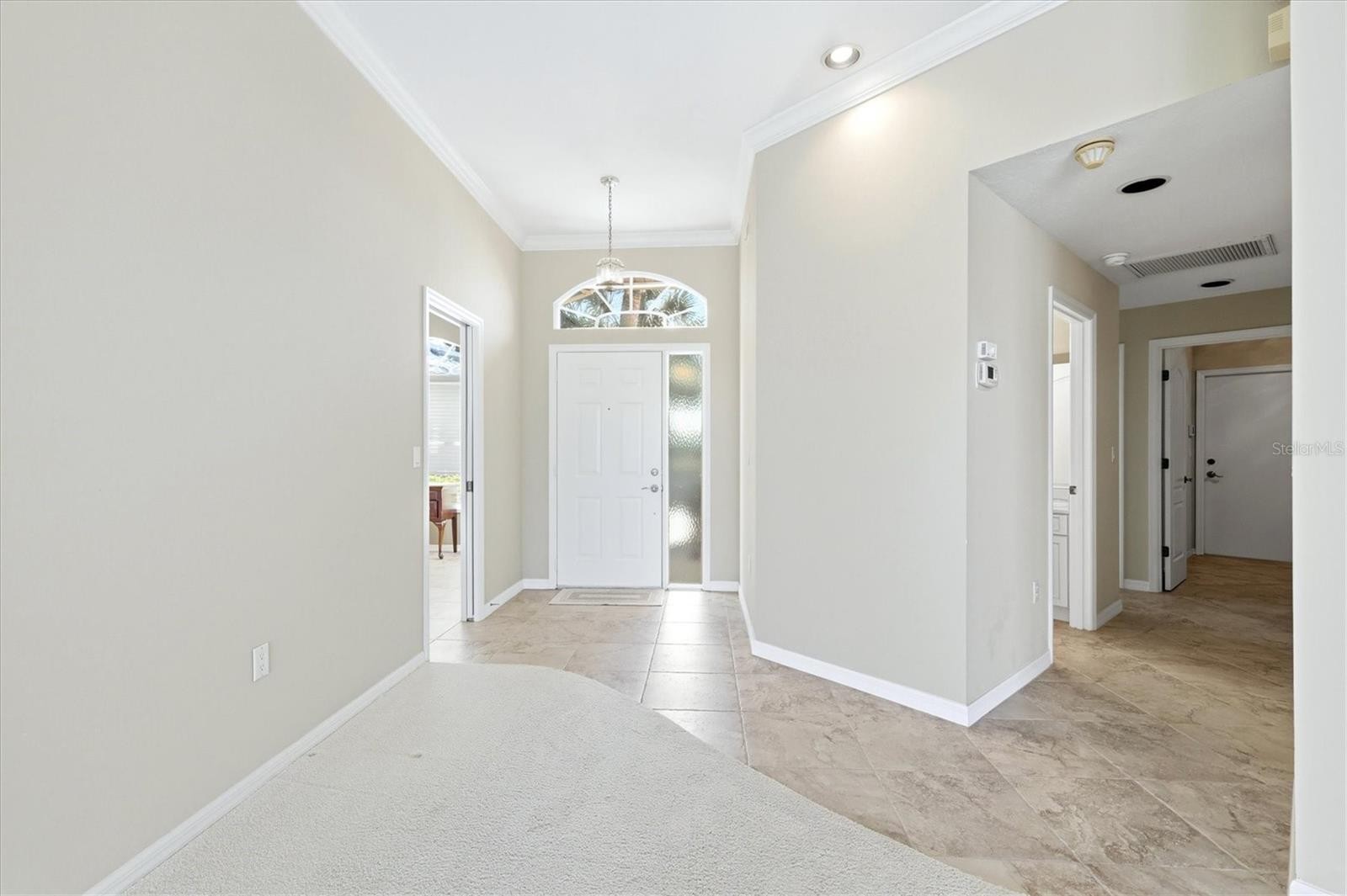 6820 AVENIDA MARBELLA