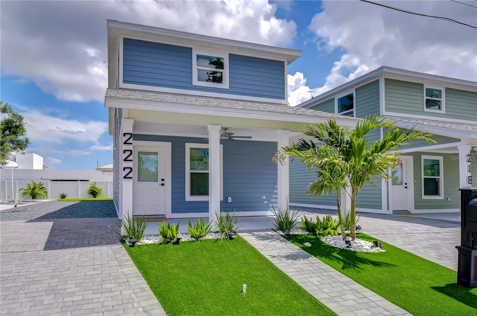 222 8TH AVENUE DR W