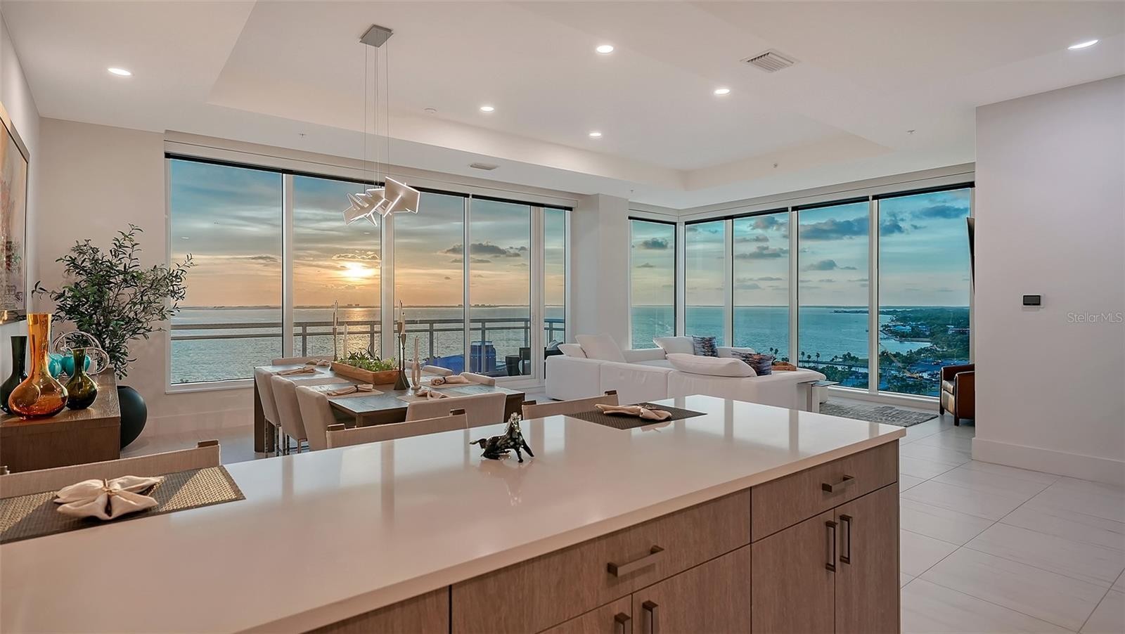 540 N TAMIAMI TRL #1702