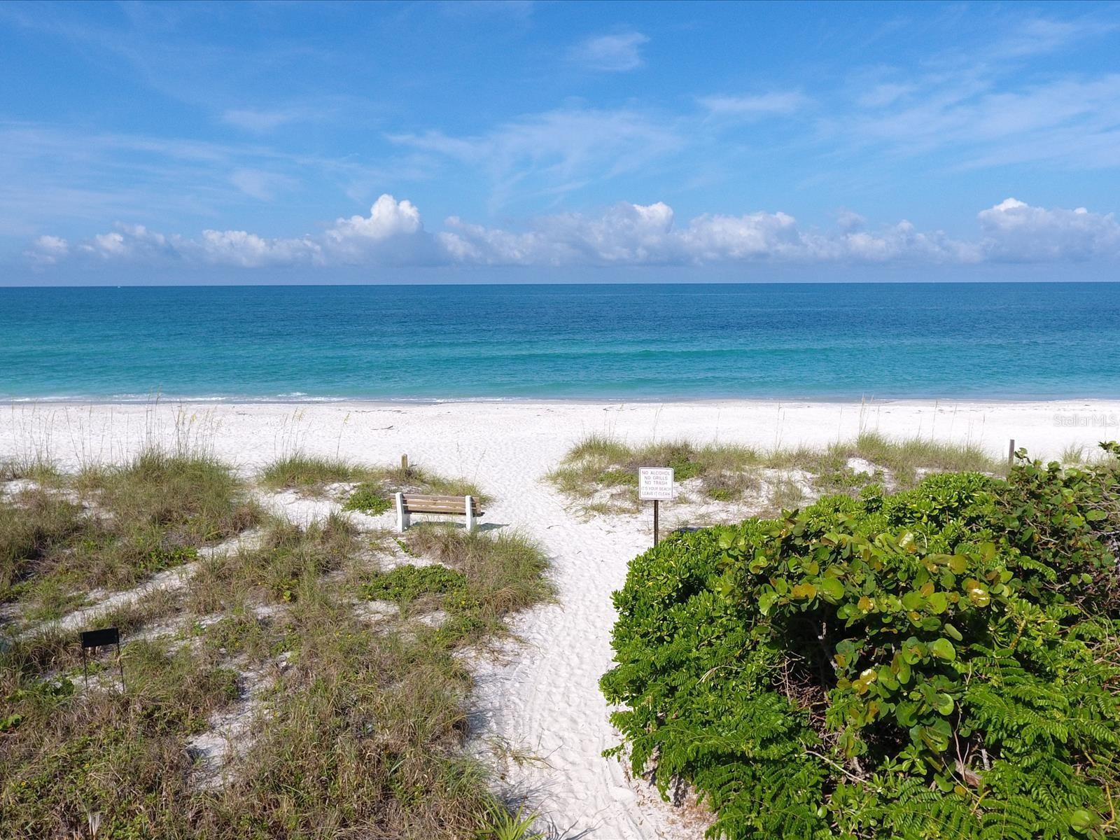 4565 BAY CLUB DR #27