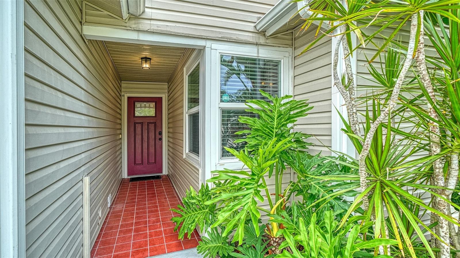 361 BEARDED OAKS CIR