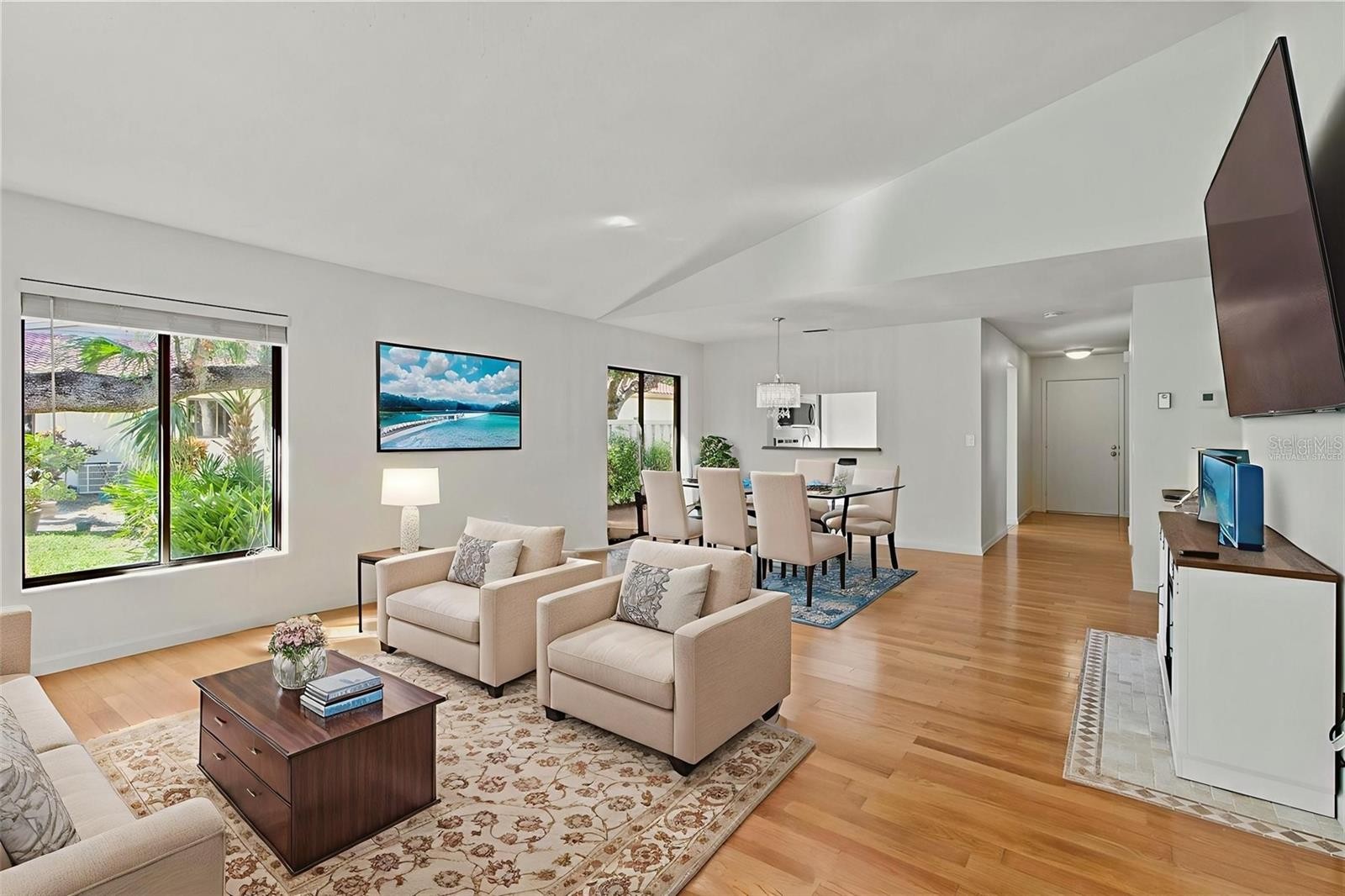 3703 QUAIL HOLLOW PL