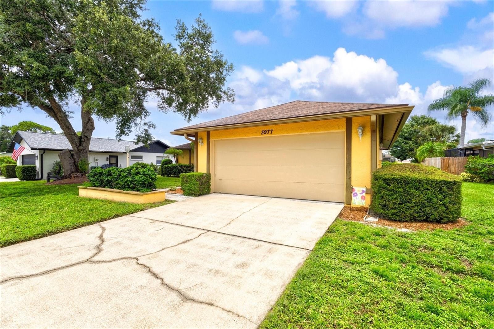 3977 LEMONWOOD DR