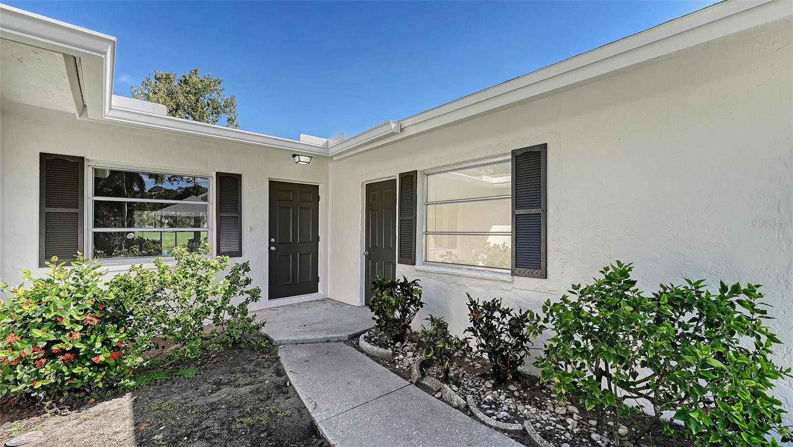 5513 PALM AIRE DR