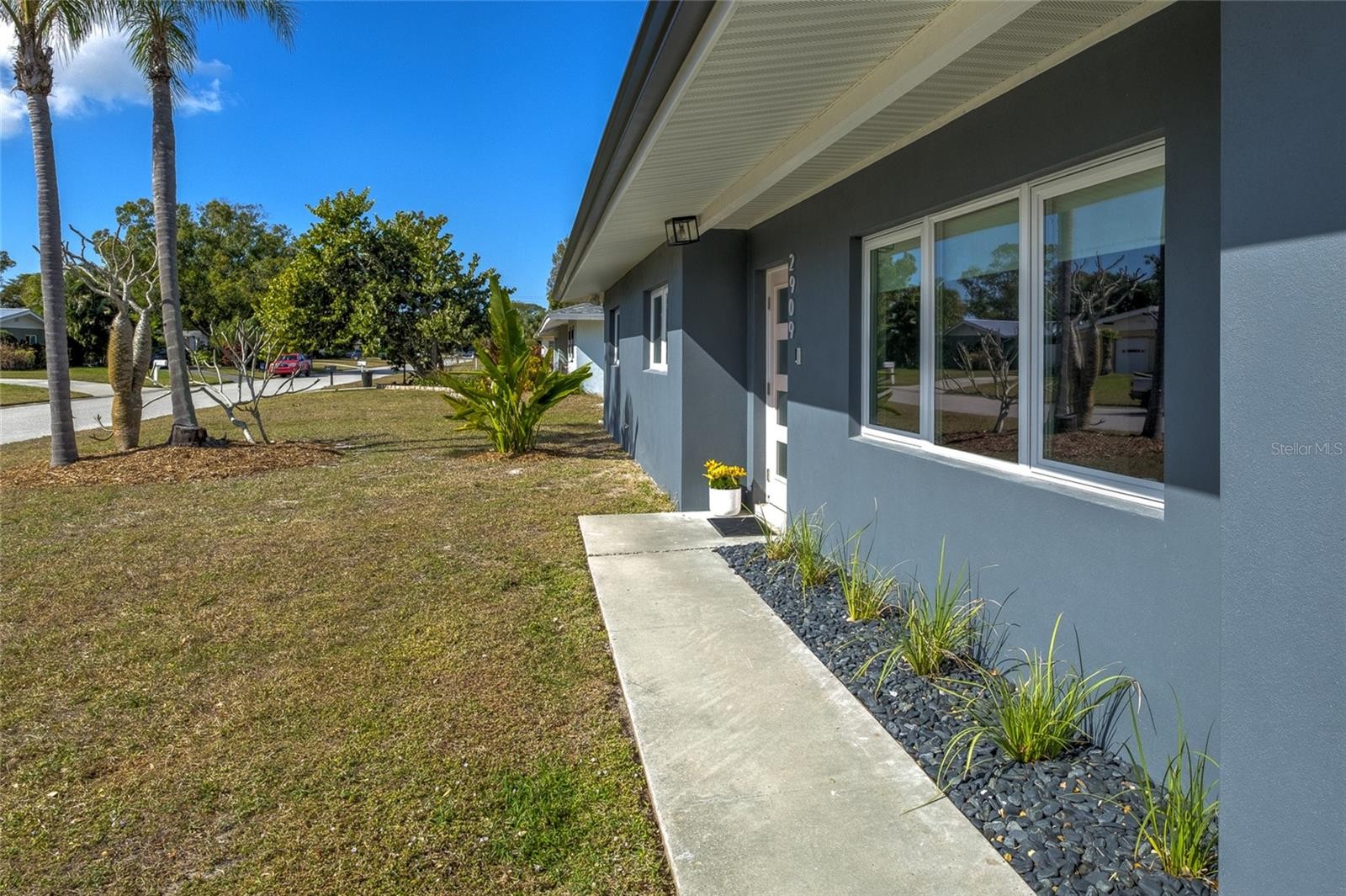 2909 UPPER TANGELO DR